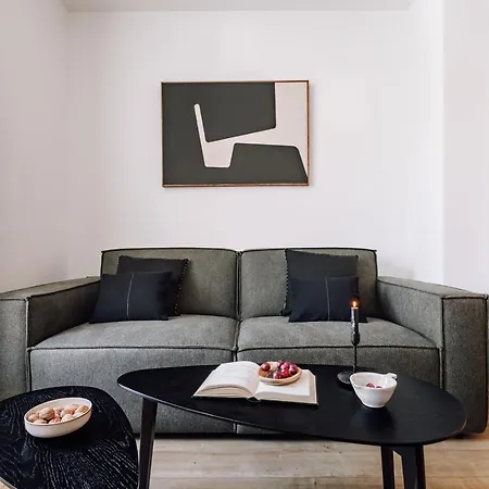 Daire Lescun - 2 Bedrooms In Eixample Esquerra Barselona