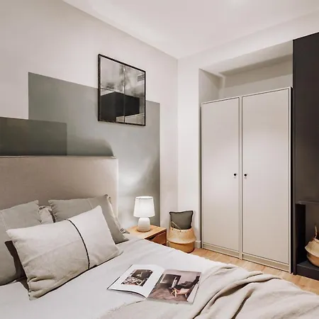 Lescun - 2 Bedrooms In Eixample Esquerra Barcelona